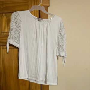 Carolyn Taylor White Lace Sleeve Blouse